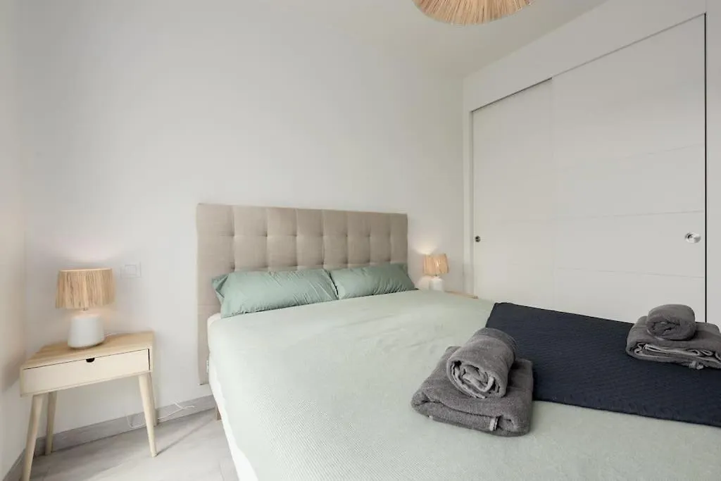 מנילבה Beautiful House With Nice Hot Tub On Topfloor!