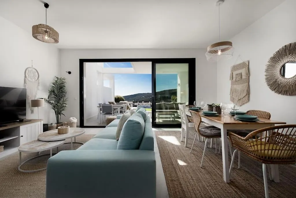 בית נופש מנילבה Beautiful House With Nice Hot Tub On Topfloor!